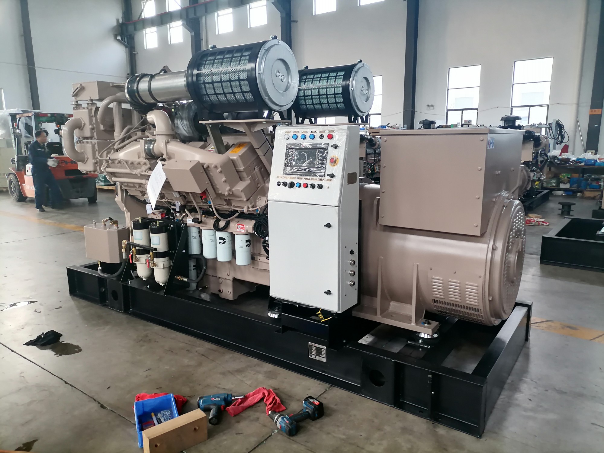 200KW250KVA AOTEMU Silent Diesel Generator was installed on the Ulaanbaatar grassland.